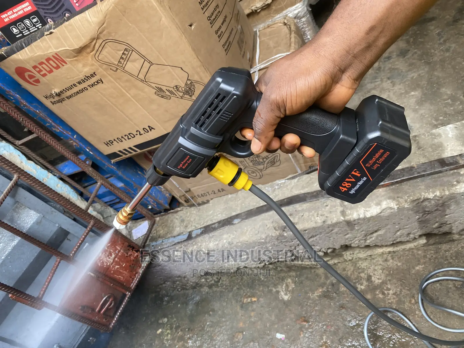Cordless Pressure Washer