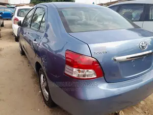Toyota Yaris 2008 Blue