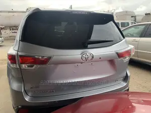 Toyota Highlander 2015 Silver