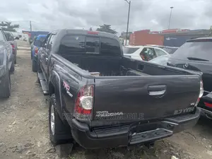 Toyota Tacoma 2012 Gray