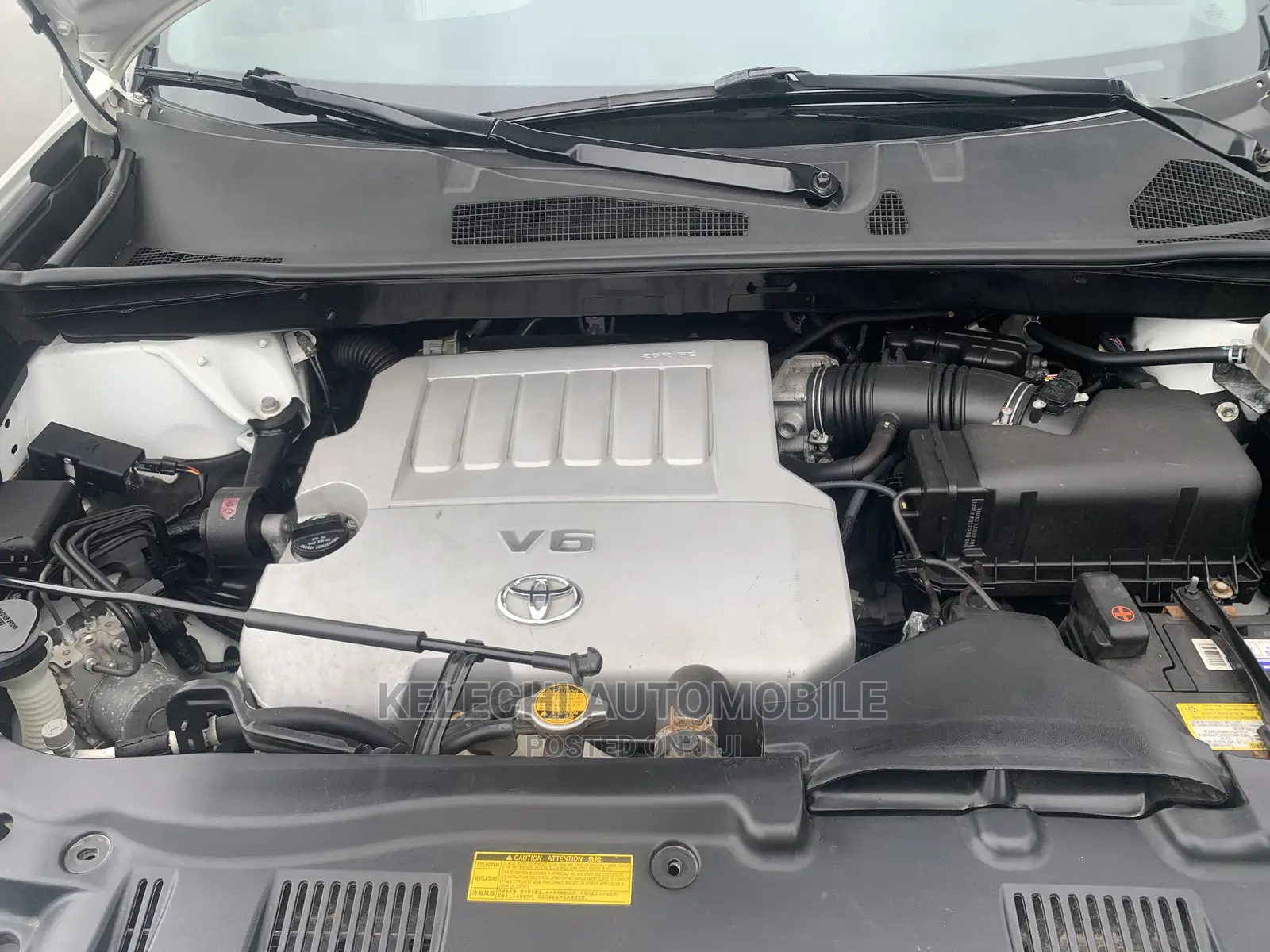 Toyota Highlander Limited 2010 White