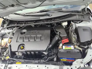 Toyota Corolla 2012 Silver