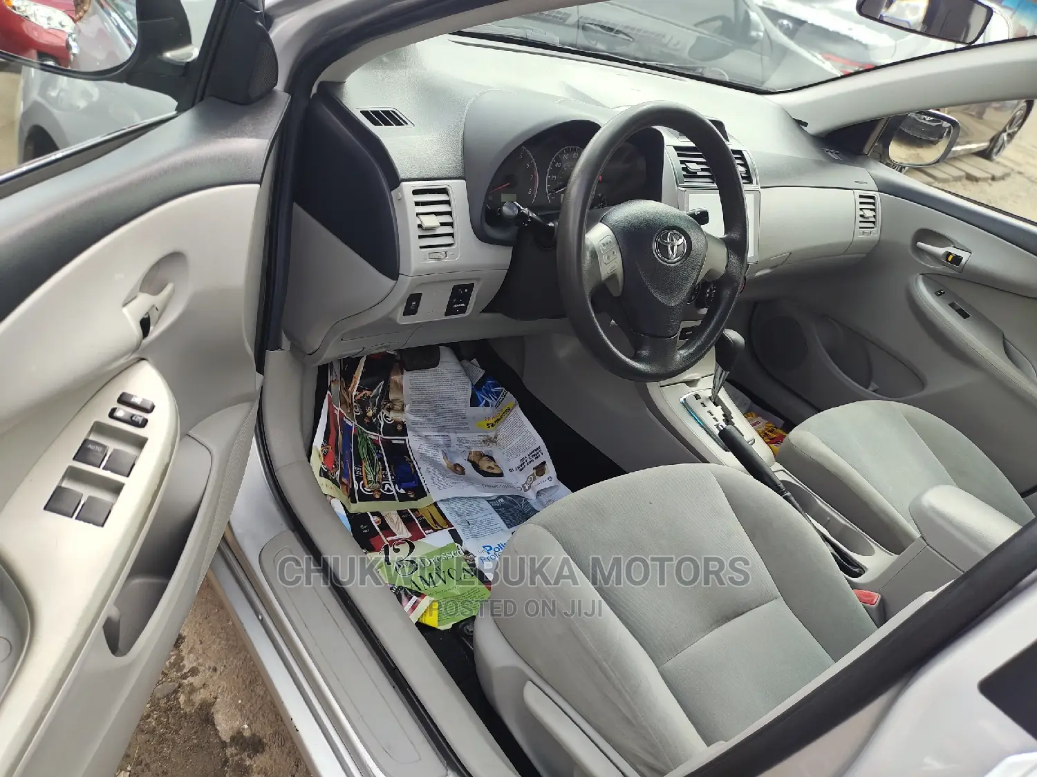 Toyota Corolla 2012 Silver