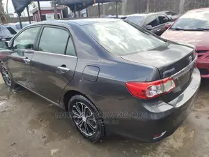 Toyota Corolla 2012 Gray