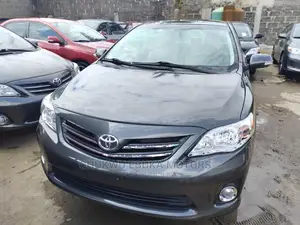 Toyota Corolla 2012 Gray