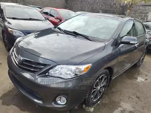 Toyota Corolla 2012 Gray
