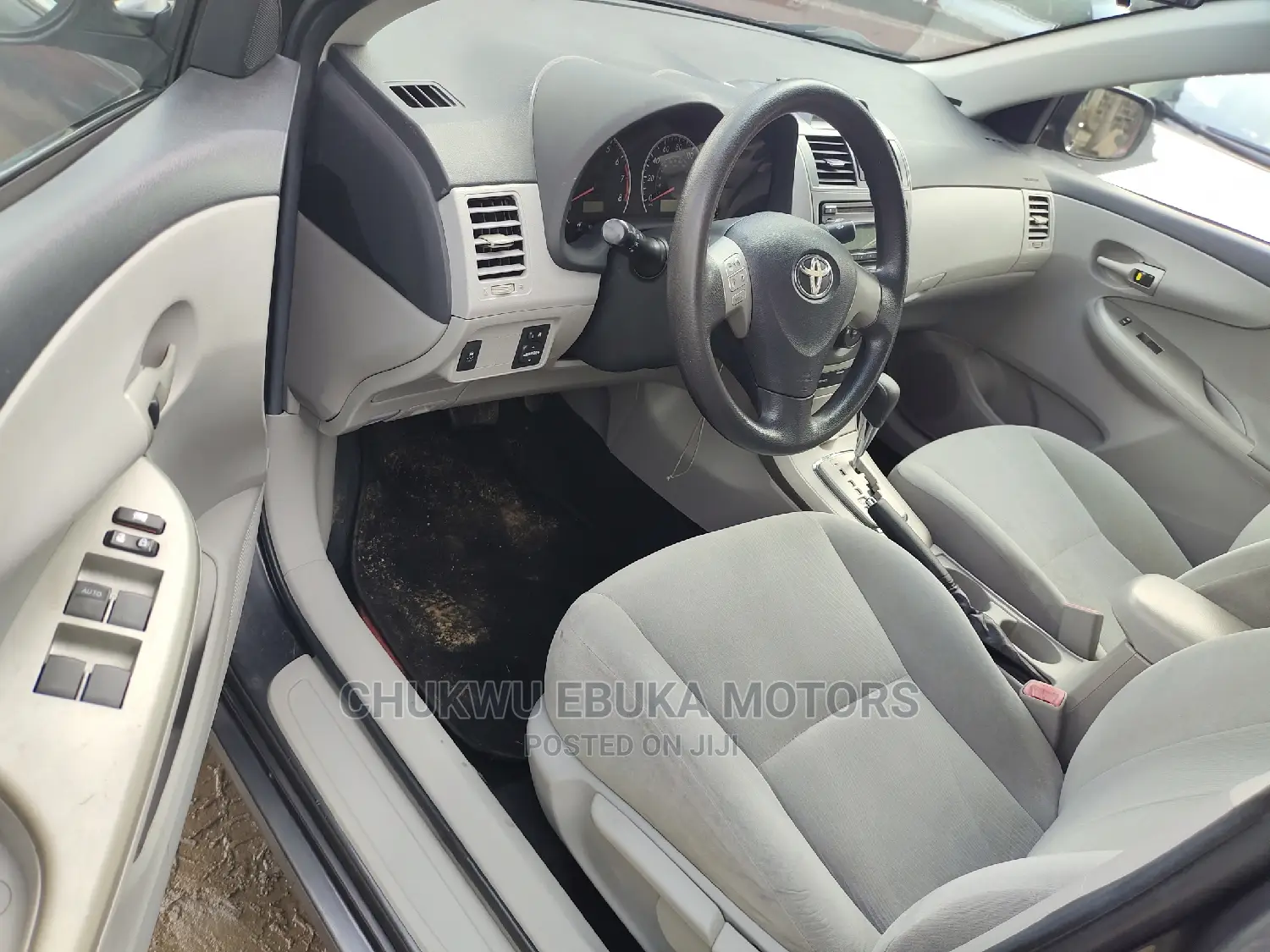 Toyota Corolla 2012 Gray