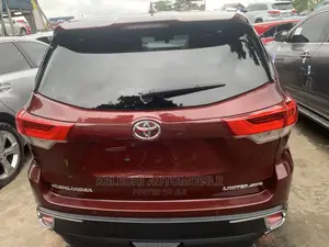 Toyota Highlander 2015 Red