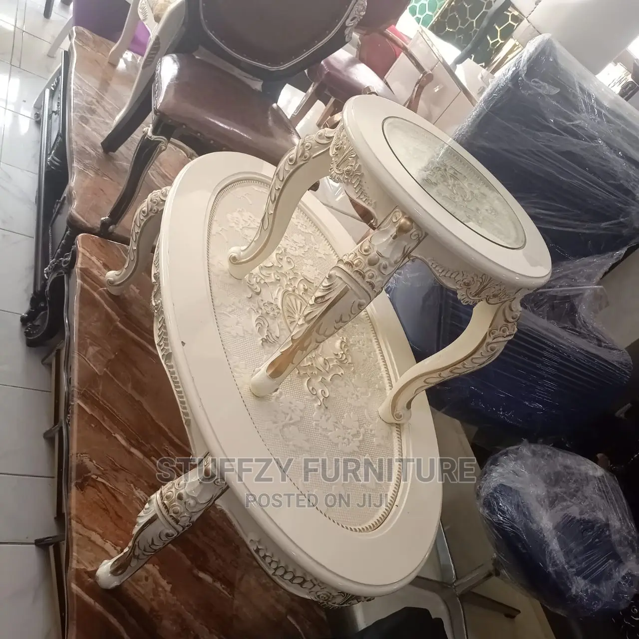 Unique Royal Center Tables