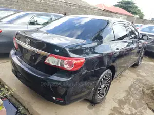 Toyota Corolla 2012 Black
