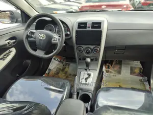 Toyota Corolla 2011 Gray