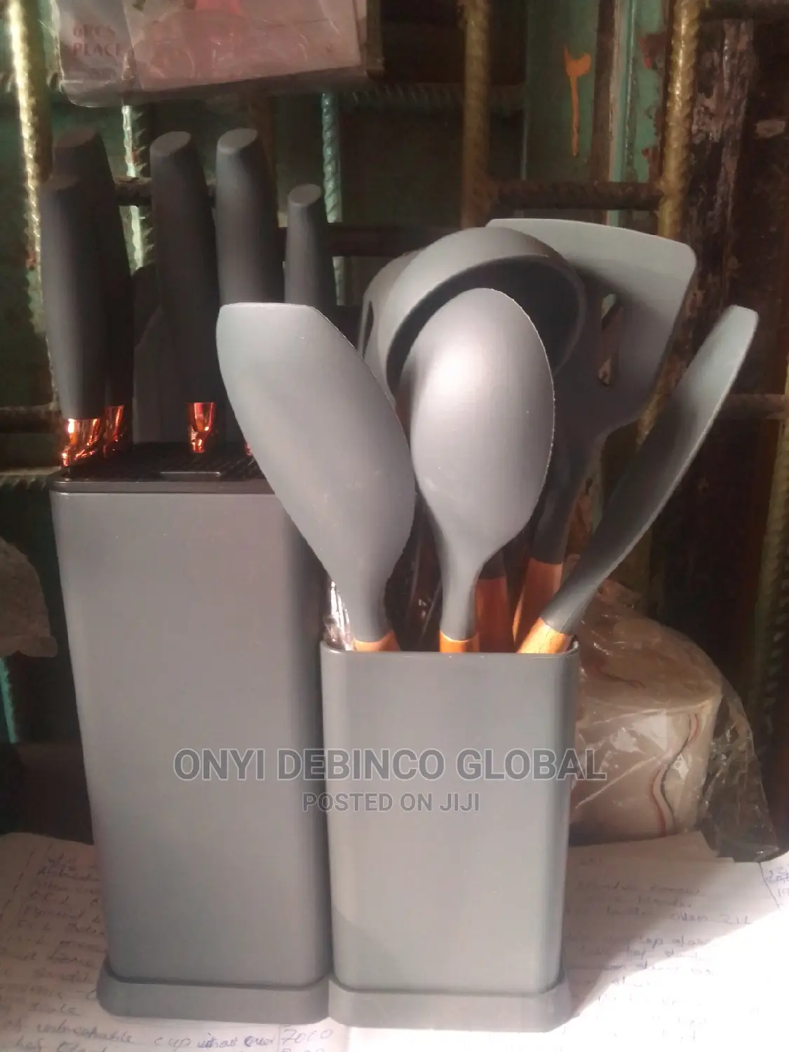 Set of 19 Silicon With Chopping Board Kitchen Utensils