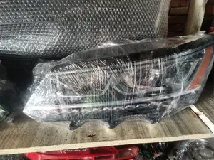 Complete Head Lamp Passat SE 2018