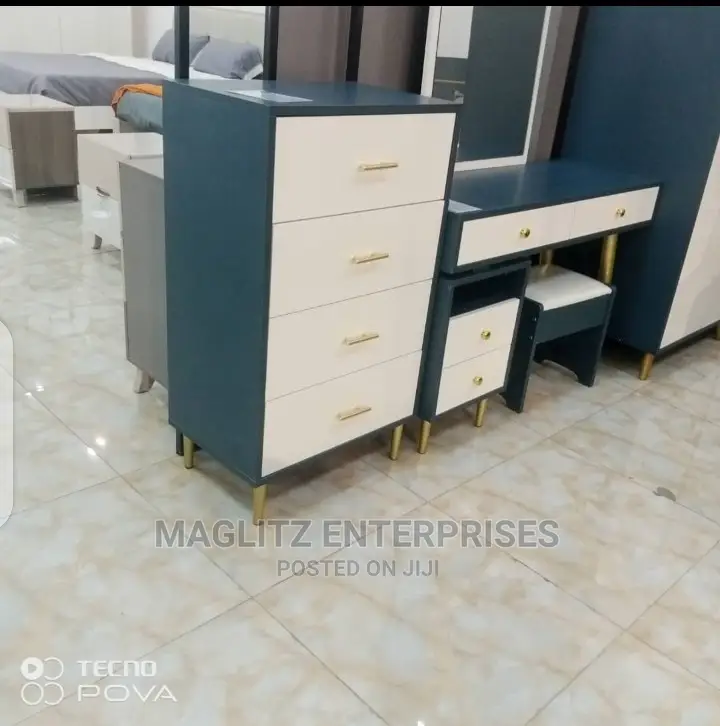 Quality Set of Dressing Mirror and Side Cupboard
