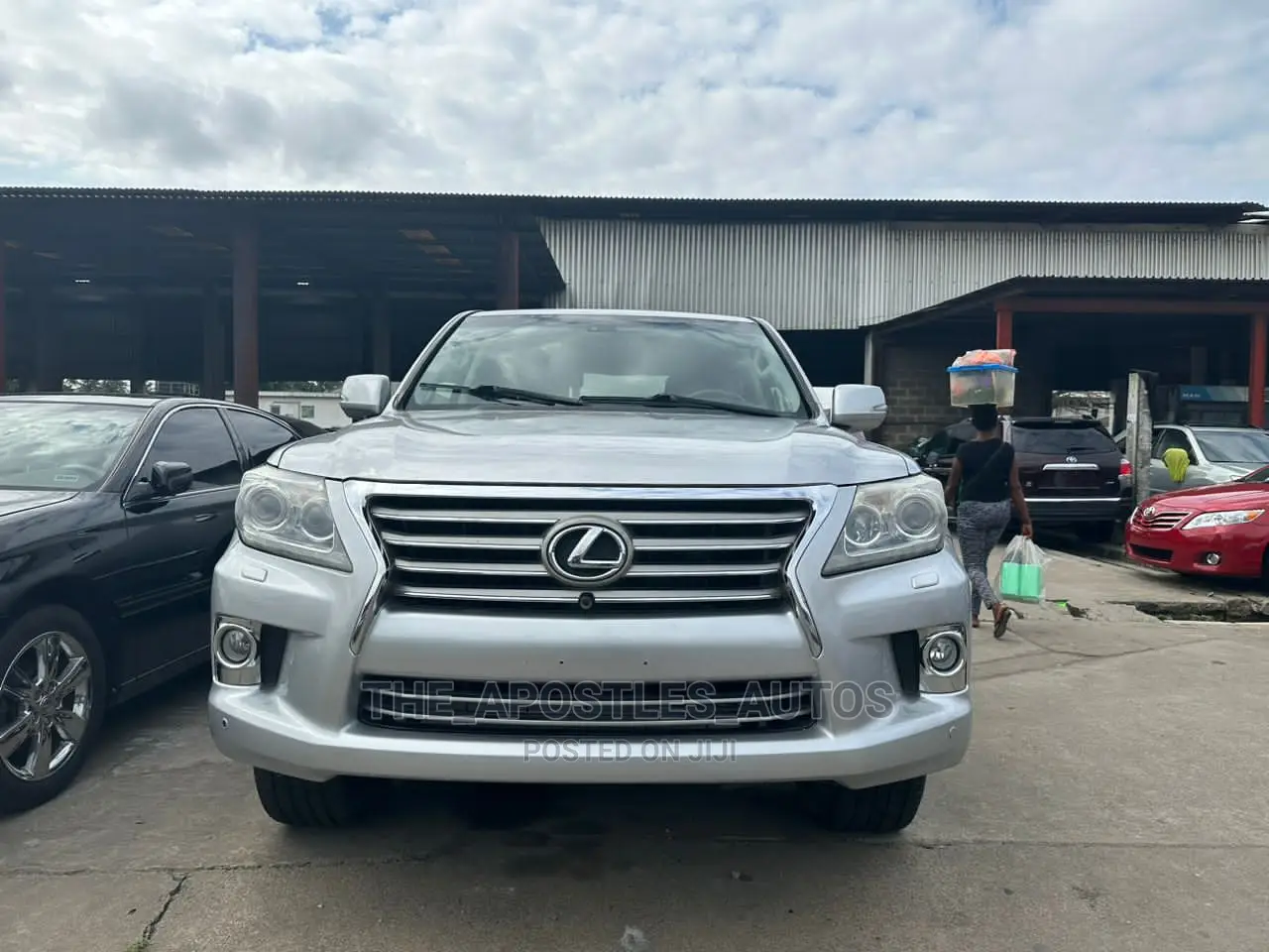Lexus LX 570 AWD 2013 Silver