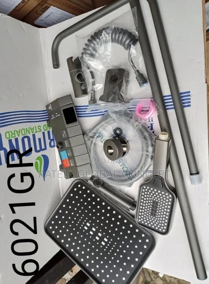 Button Shower With Digital Thermostat