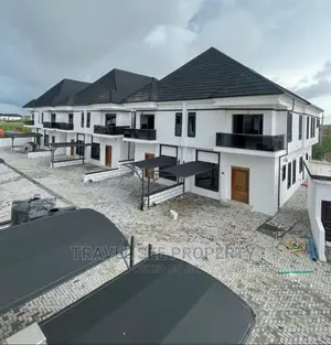 Furnished 4bdrm Duplex in Harris Drive Vgc for sale