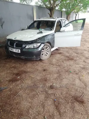 BMW 2005 Model Windscreen LFW