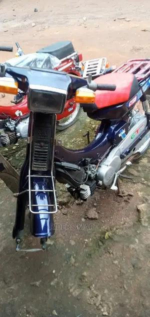 Yamaha 2010 Red