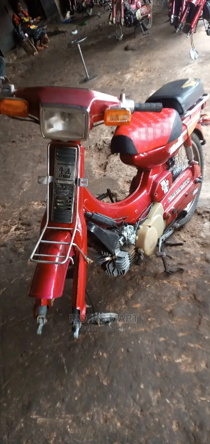 Yamaha 2010 Red