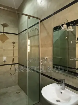 2bdrm Block of Flats in Area 11 for rent