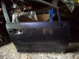 Toyota Venza Empty Door Front Right 2015 Model