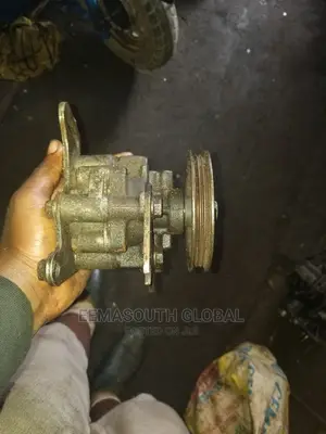 Power Steering Pump for Camry and 5x 2000
