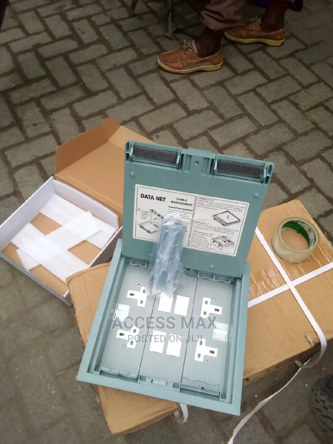 Floor Box 4 Data. 4.13amps Socket