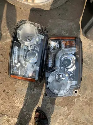 Set of Head Light Range LR4 2012 Neat Once