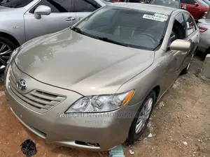 Toyota Camry 2009 Gold