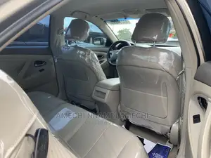 Toyota Camry 2009 Gold