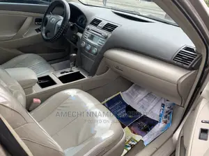 Toyota Camry 2009 Gold