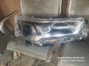 Headlamp Toyota Hilux 2020-2023