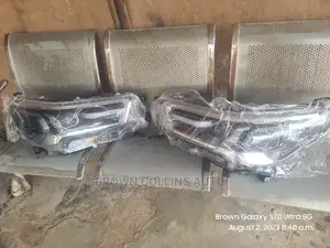 Headlamp Toyota Hilux 2020-2023