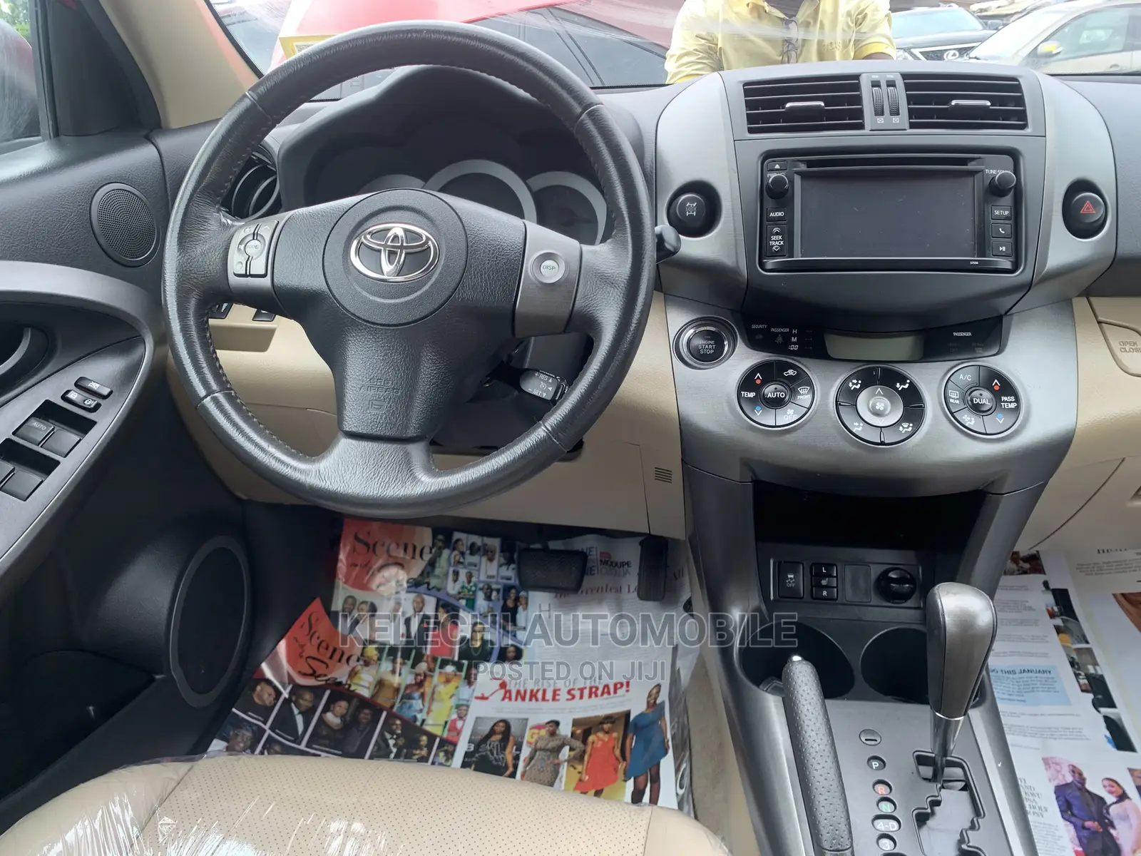 Toyota RAV4 2.5 Limited 2012 Red