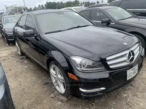 Mercedes-Benz C300 2011 Black