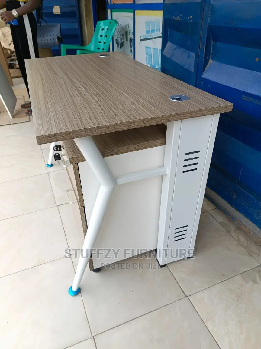 Metal Legs Executive Office Tables in Lagos Island (Eko) Furniture
