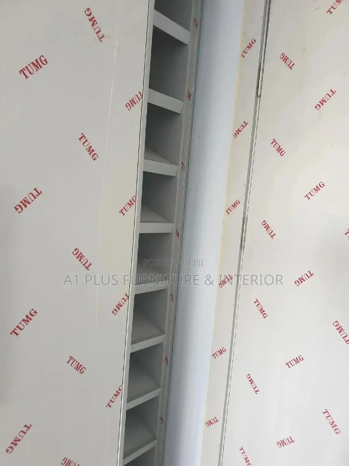 Master Bedroom W3.4m×H2.8m Closet Wardrobe With Side Mirror