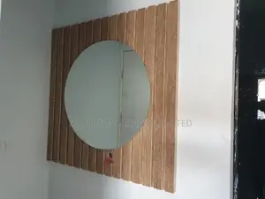 Cladding Strips With Round Mirror Light