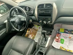 Toyota RAV4 2.4 2005 Silver