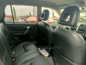 Toyota RAV4 2.4 2005 Silver
