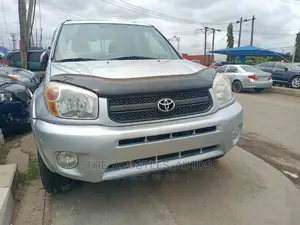 Toyota RAV4 2.4 2005 Silver