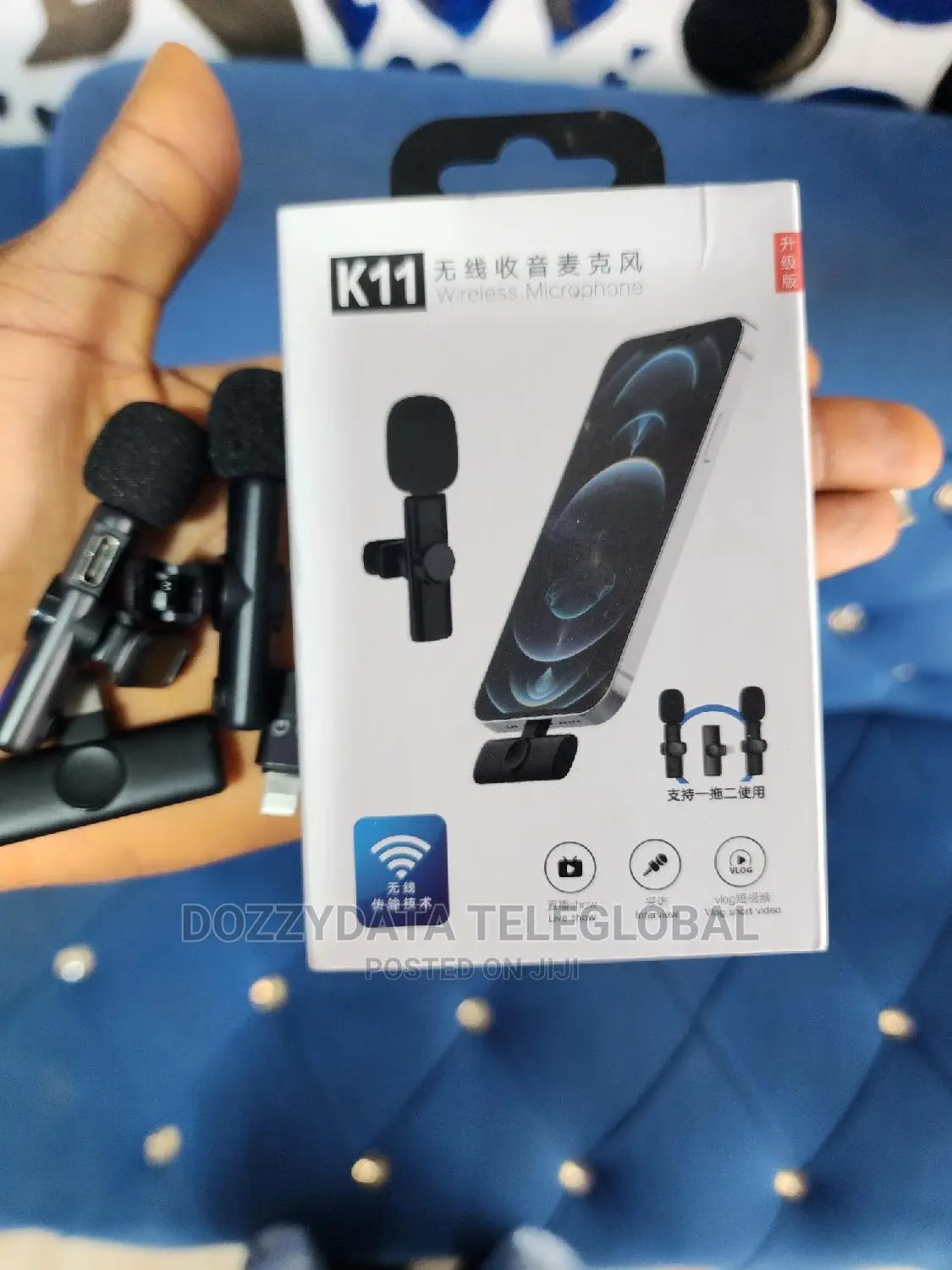  Dual Wireless Lavalier Microphone