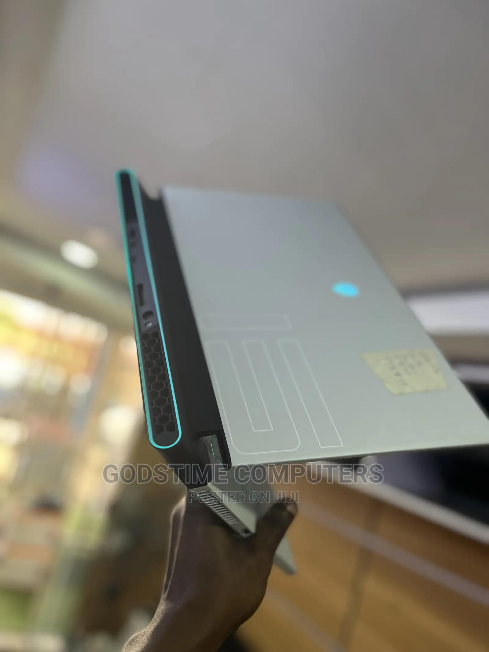 New Laptop Dell 32GB Intel Core I7 SSD 1T
