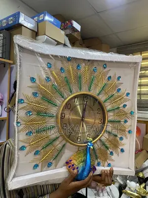 Luxury Beaded Peacock Clock
