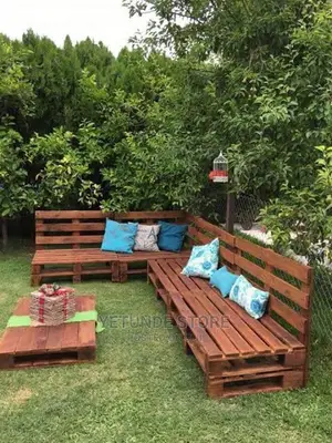 Garden Furniture Craft With Wooden Pallets