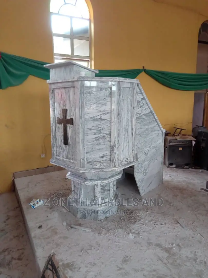 Anglican/Catholic Priest Pulpit