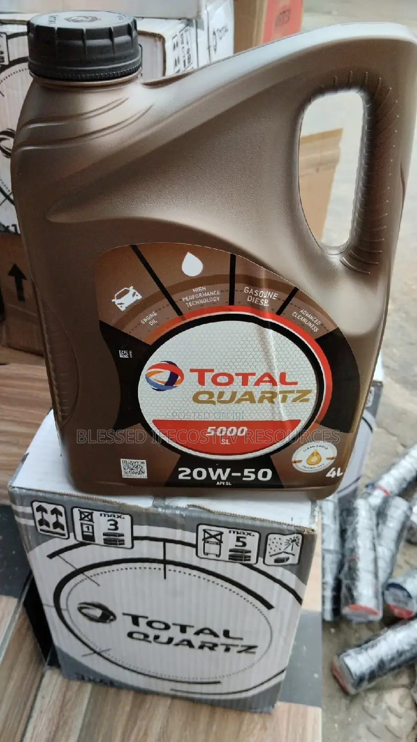 Total Quartz Engine Oil
