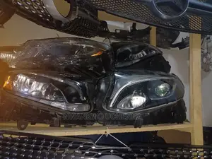 Headlamp GLC300 2017 LED Original Set