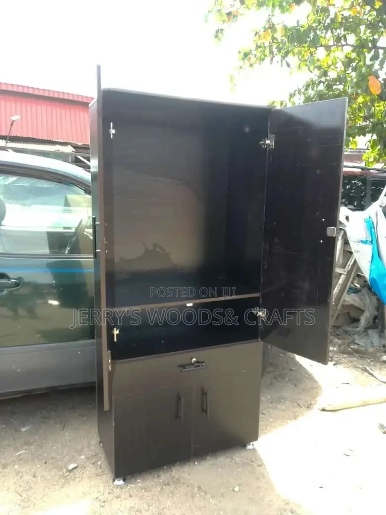 32 Inches Wardrobe
